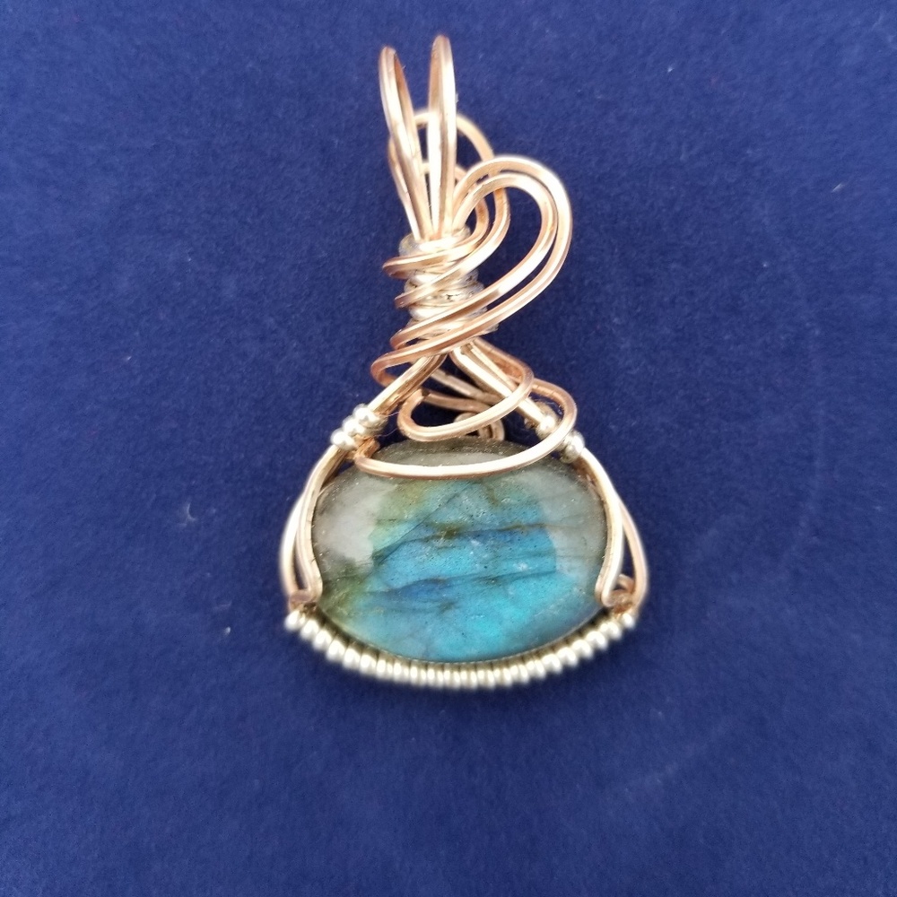 Blue labradorite pendant - Picture 4 of 4